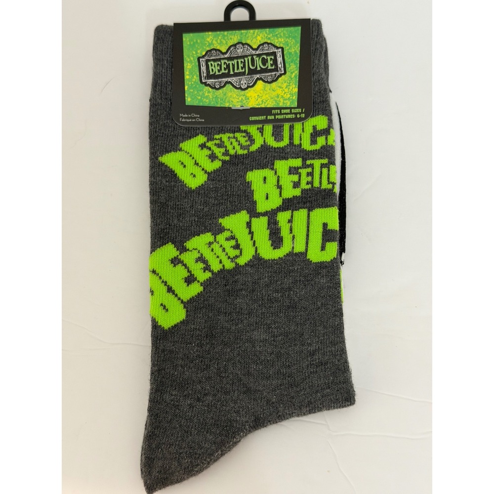Beetlejuice Mens Crew Socks Gray Neon Green Sandworm Warner Bros Shoe‎ Size 6-12